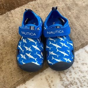 Blue shark print 🦈 Nautica sandals